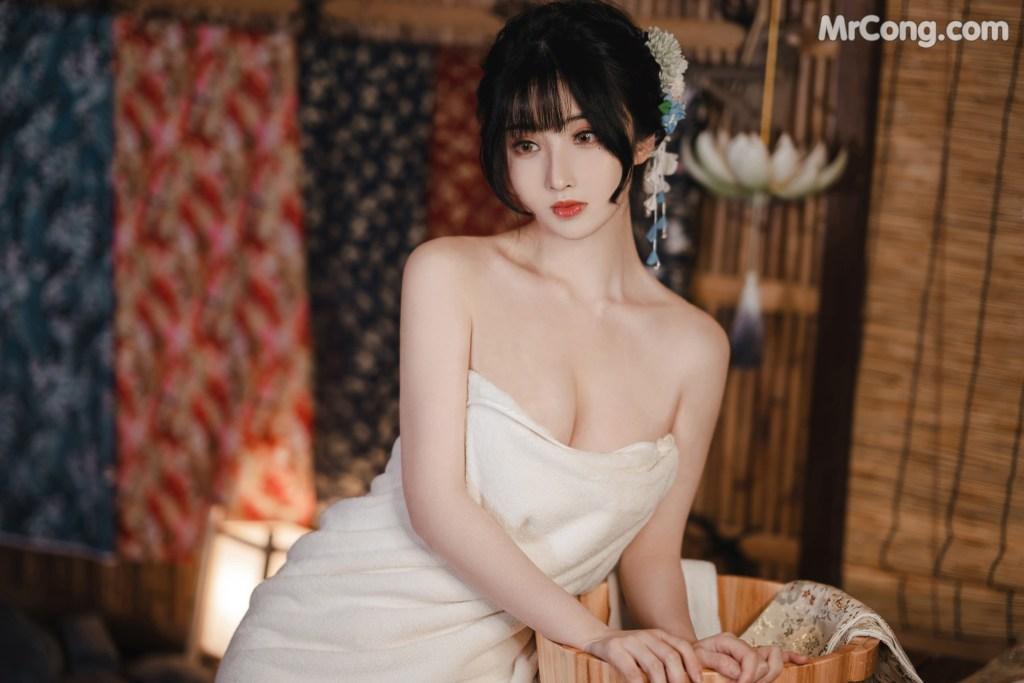 Coser@rioko凉凉子 Vol.081: 《年上の韵》温泉旅行 (31 photos )