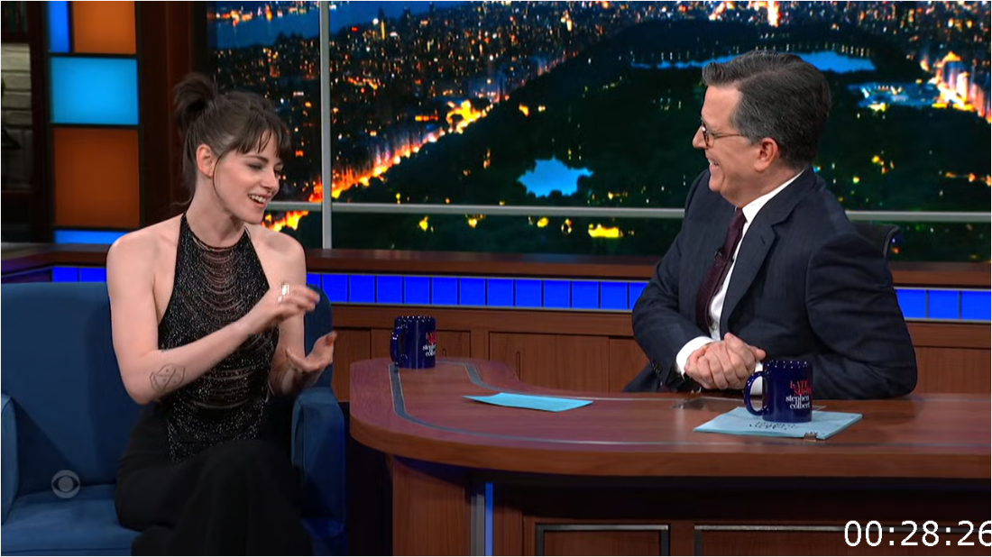 Stephen Colbert (2024-03-11) Kristen Stewart [720p] (x265) TDubXOqU_o