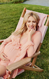 Emma Roberts B9wM1ekB_o