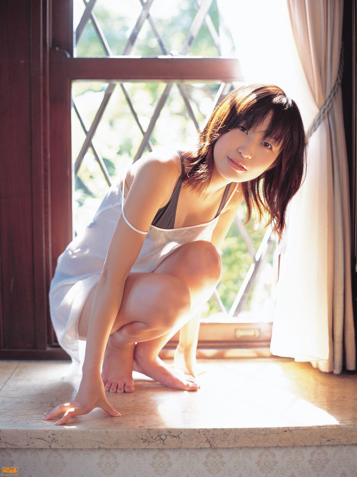 [Bomb.TV] 2005年02月刊 Mayumi Ono 小野真弓 写真集(35)