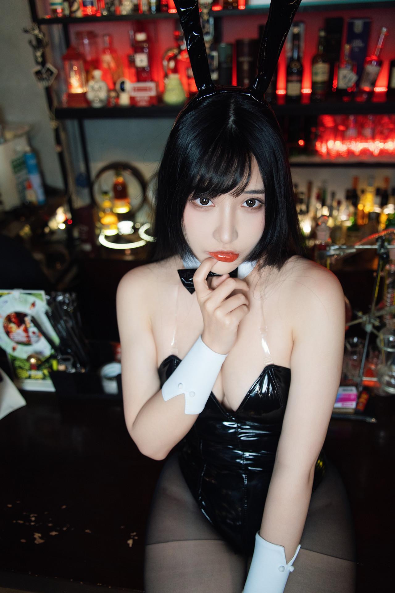 Cosplay 糖果果candy – 黑胶兔兔2 Set.02(25)