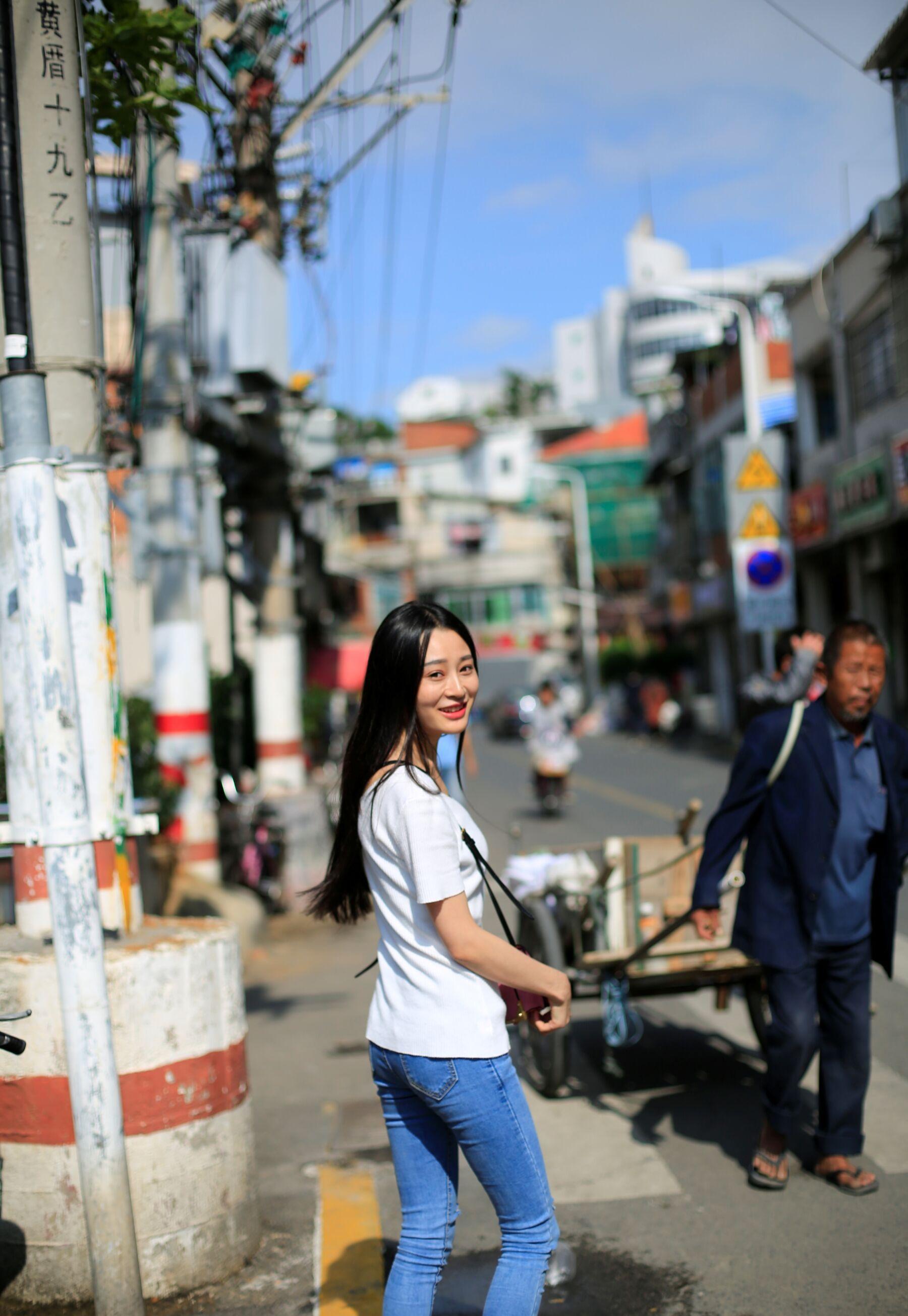 国模套图 素人私房流出(296)