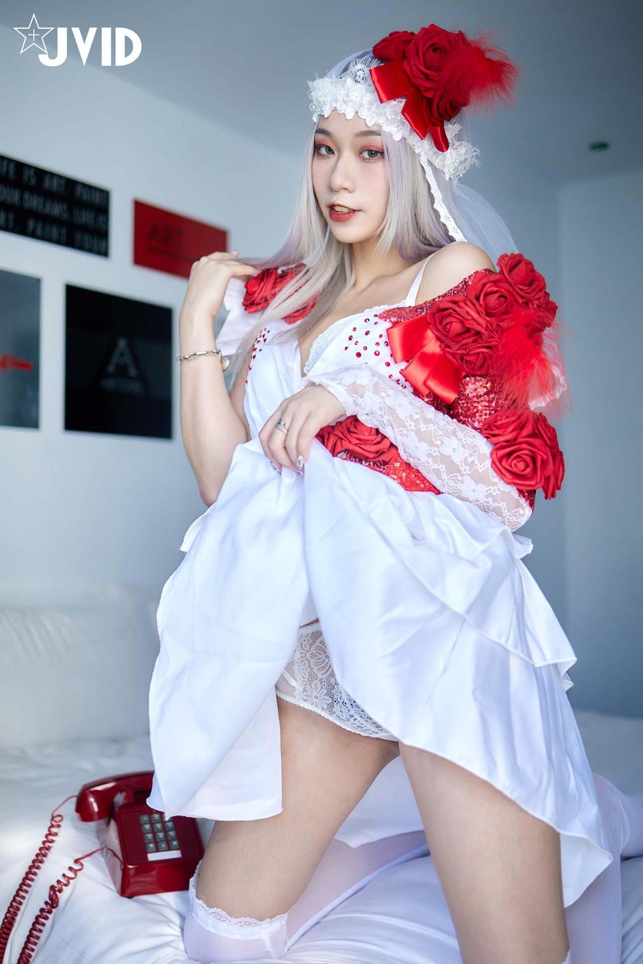 JVID Verna 「萬聖節鬼魅之月」 第五人格調香師Verna性感解密 隱藏版影片 Set.01(28)