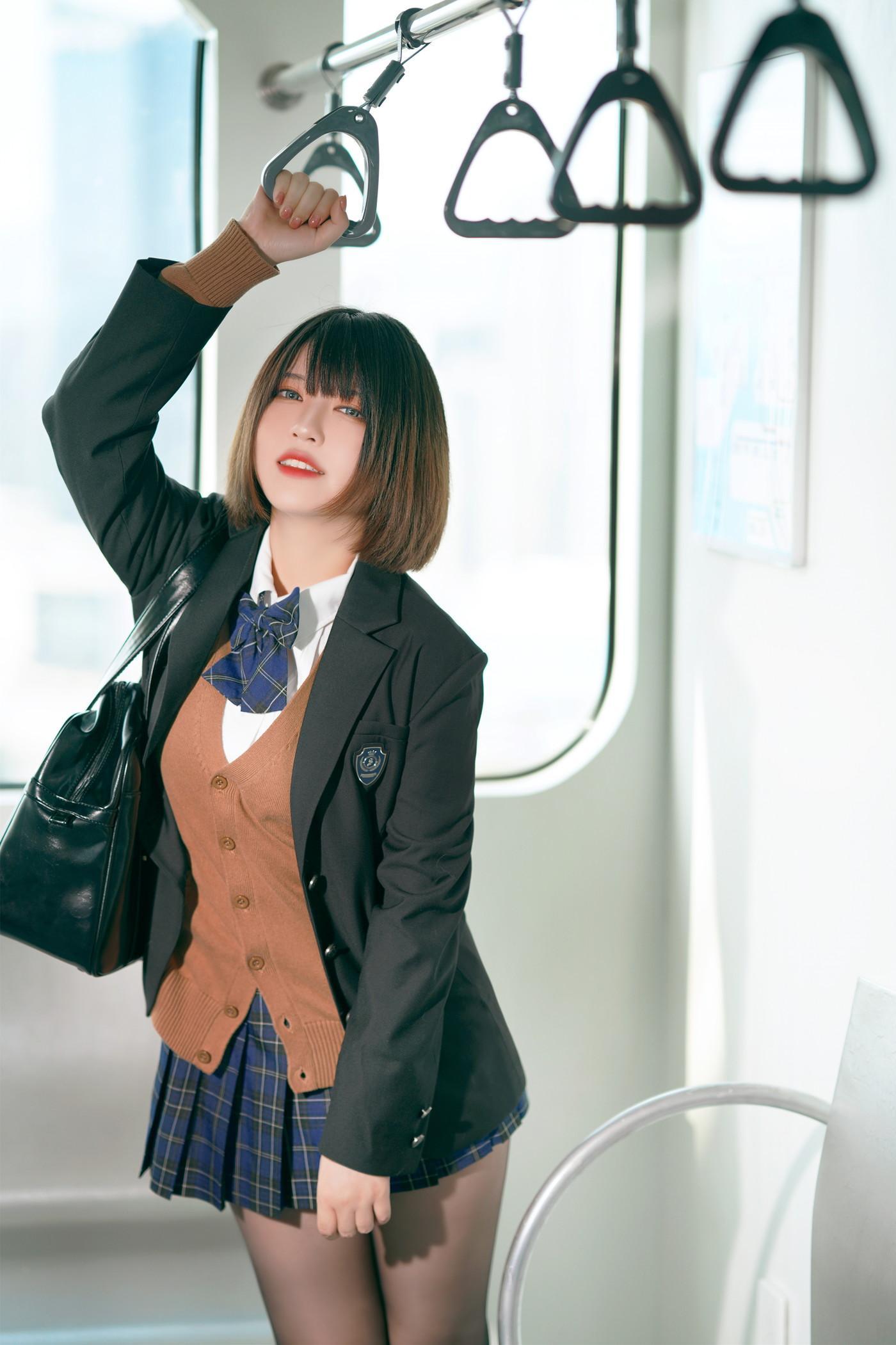 Cosplay 半半子Banbanko 彼女の制服(5)