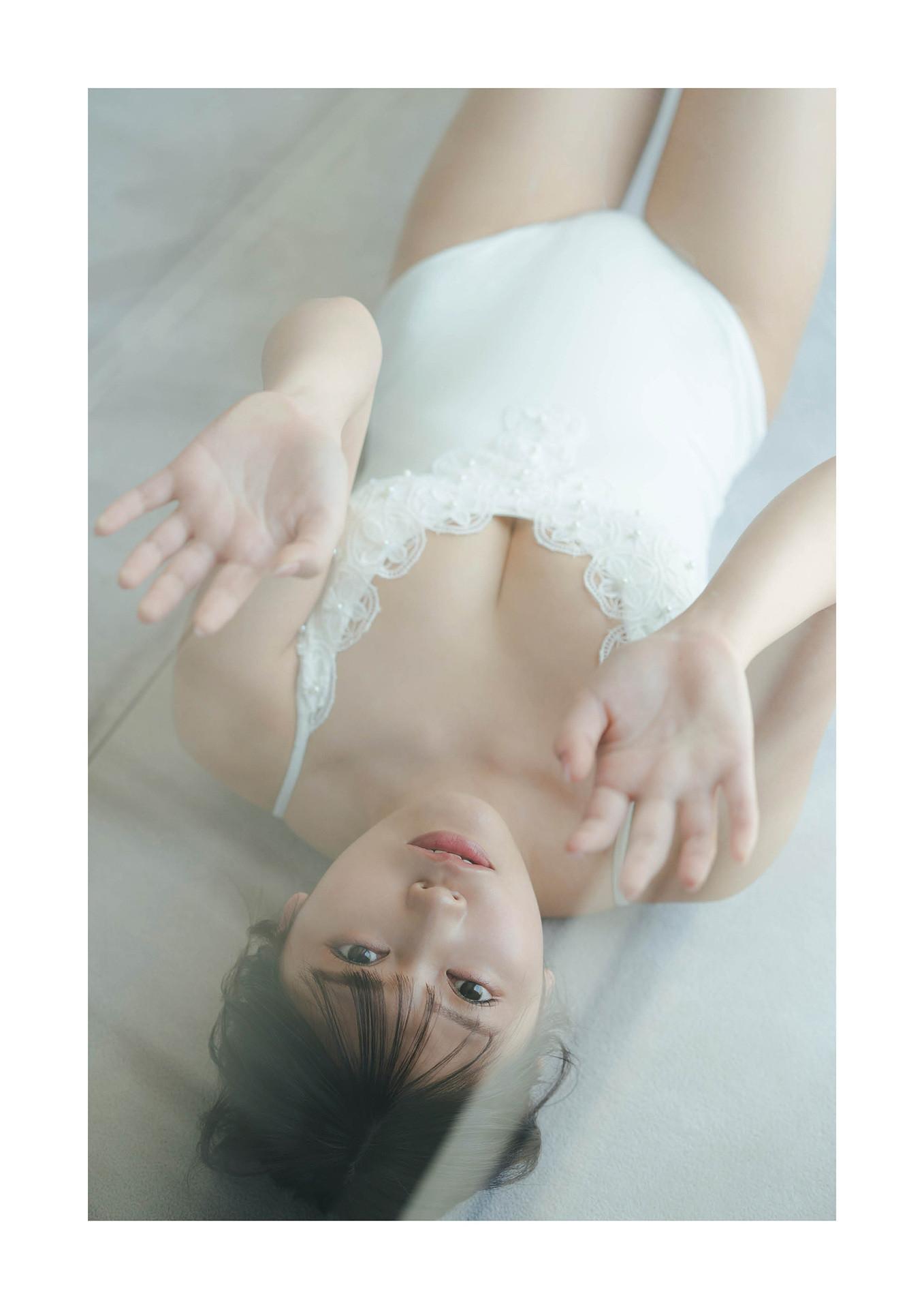 Reona Matsushita 松下玲緒菜, STRiKE! DIGITAL PHOTOBOOK 「Take Off」 Set.02(7)