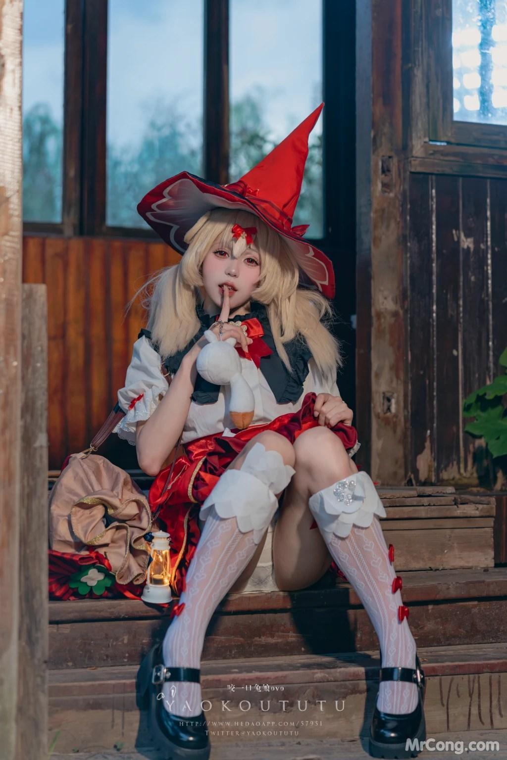 Coser@黏黏团子兔: 琪花星烛·可莉 可莉炸鱼舞 (66 photos )(11)