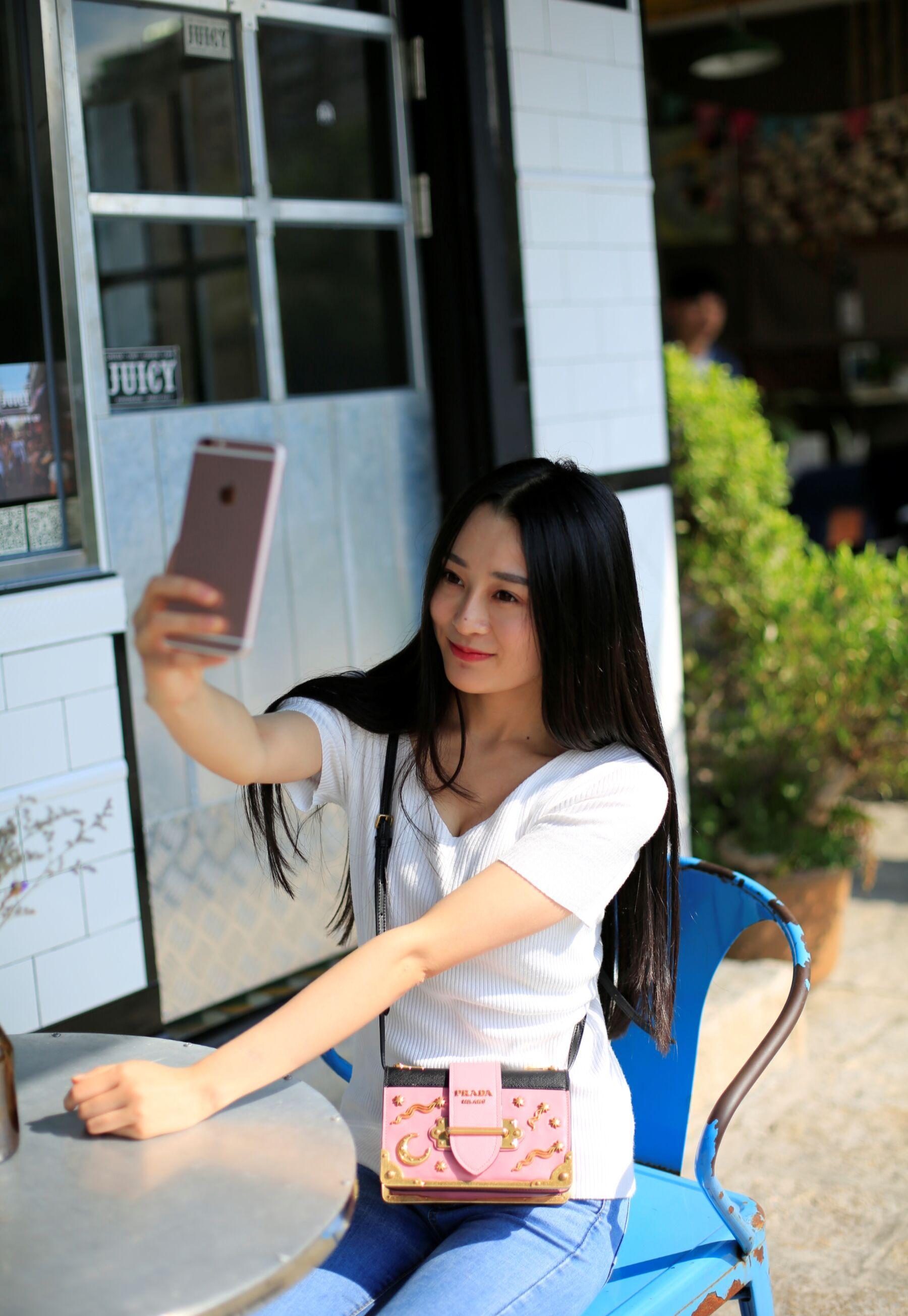 国模套图 素人私房流出(331)