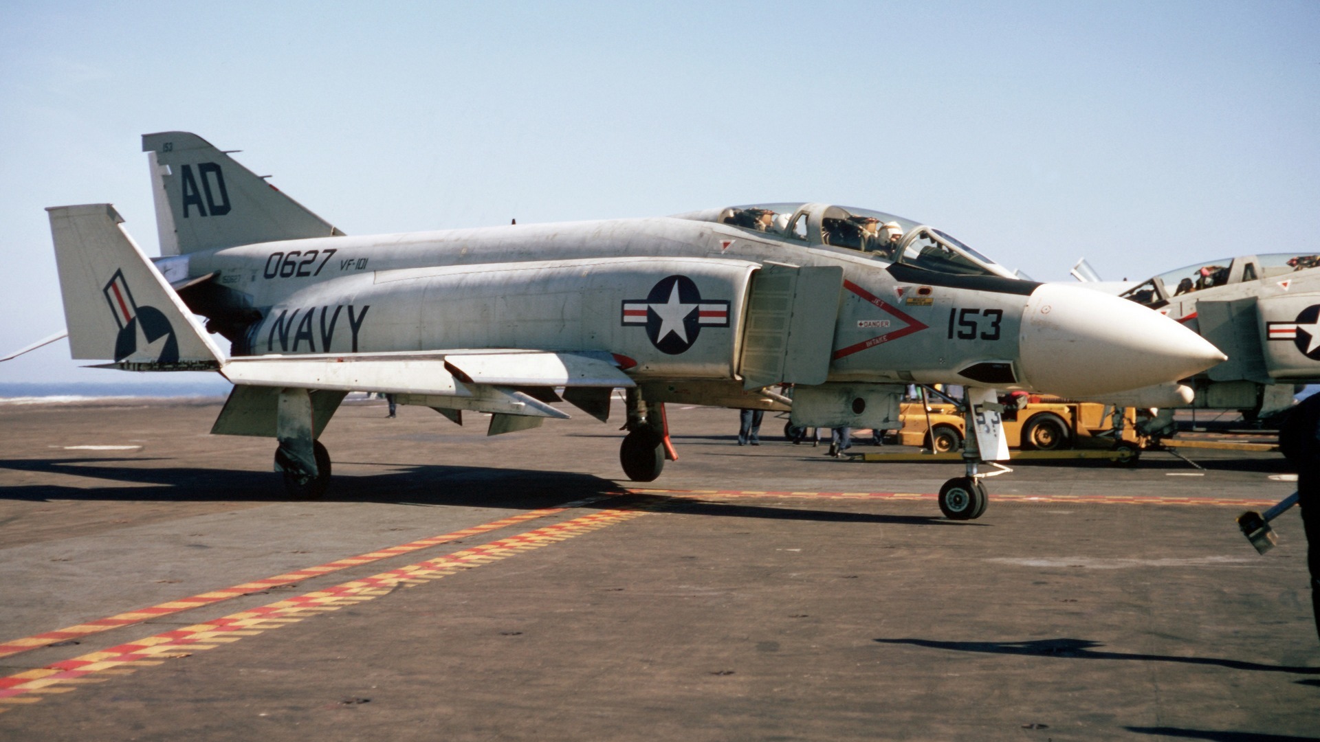 F-4J_Phantom_II_VF-101.jpg