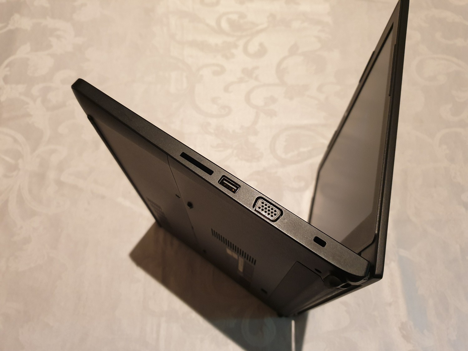 [Sale] - Dell Latitude 3470, i3 6100U, 4Gb Ram, 500Gb HDD, 14" HD