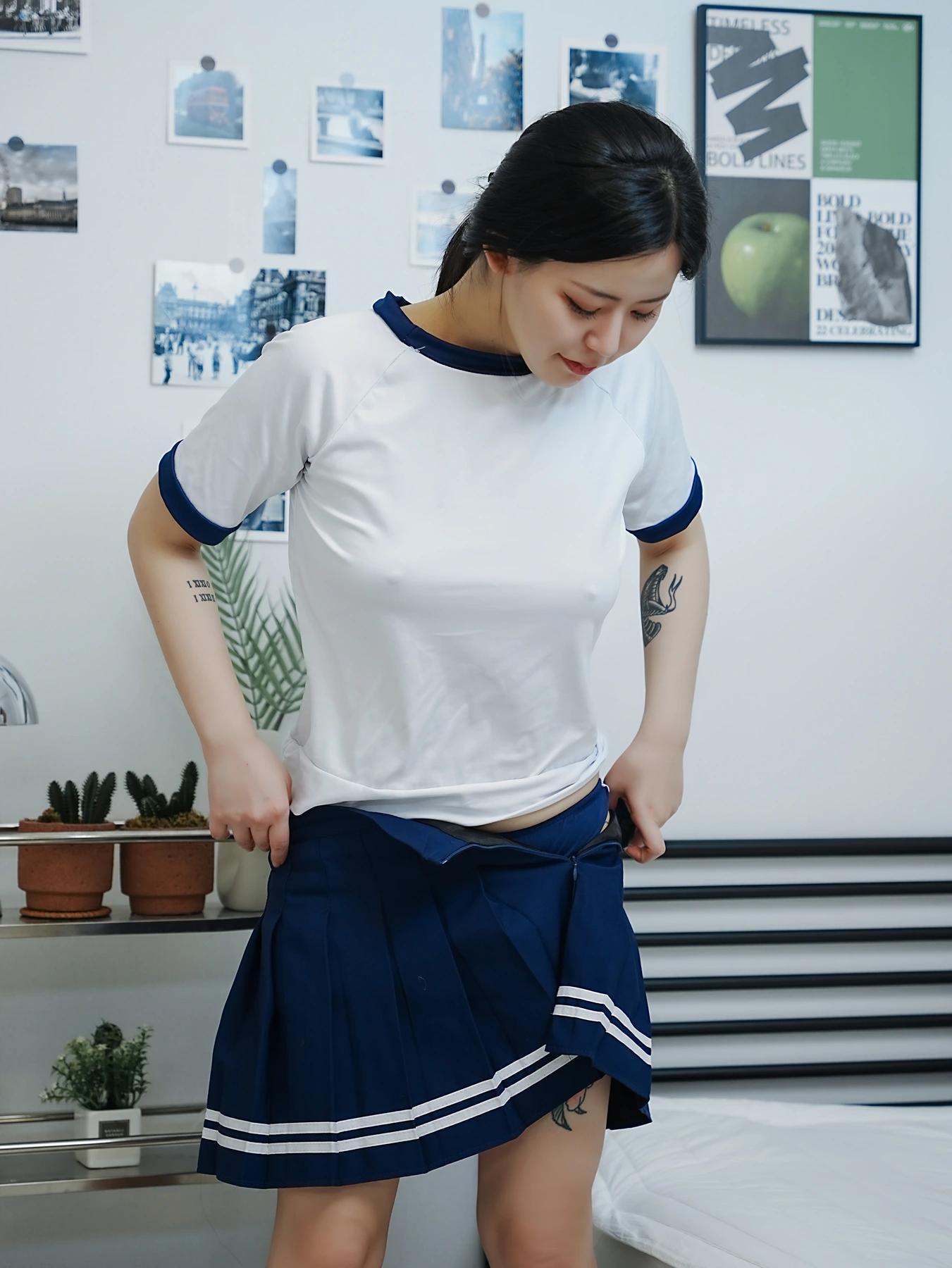 Choi Ri 최리, Photobook Vol.01 「Bloomers」 Set.02(8)