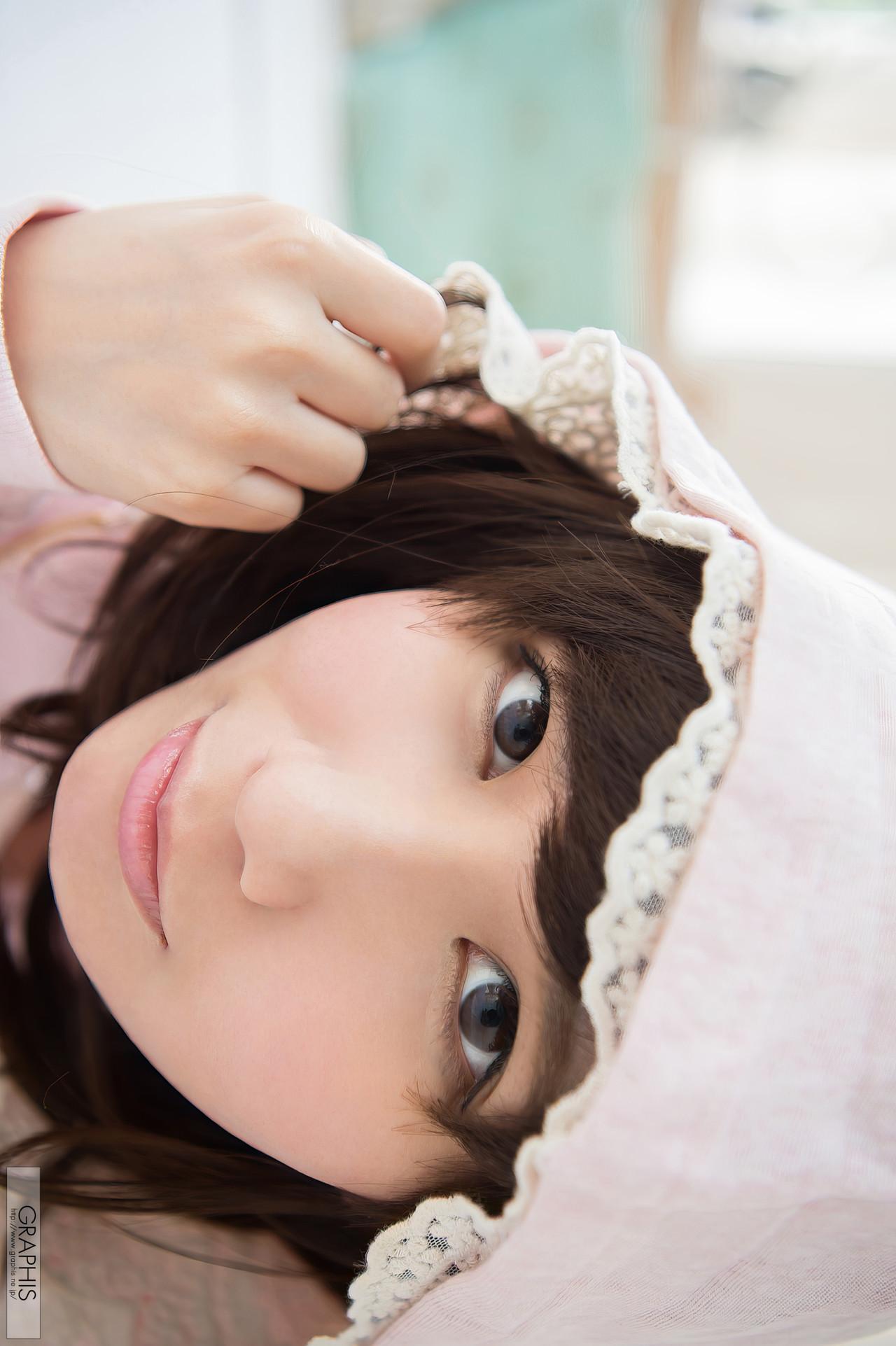 Mii Kurii 栗衣みい, [Graphis] First Gravure 初脫ぎ娘 Vol.02(14)