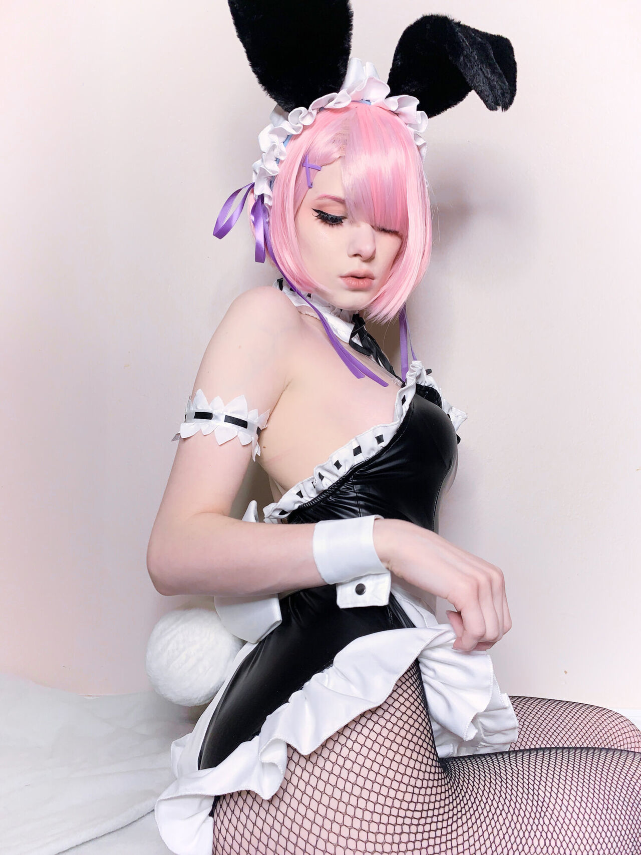 Bunni Lynn - Bunny Suit Ram