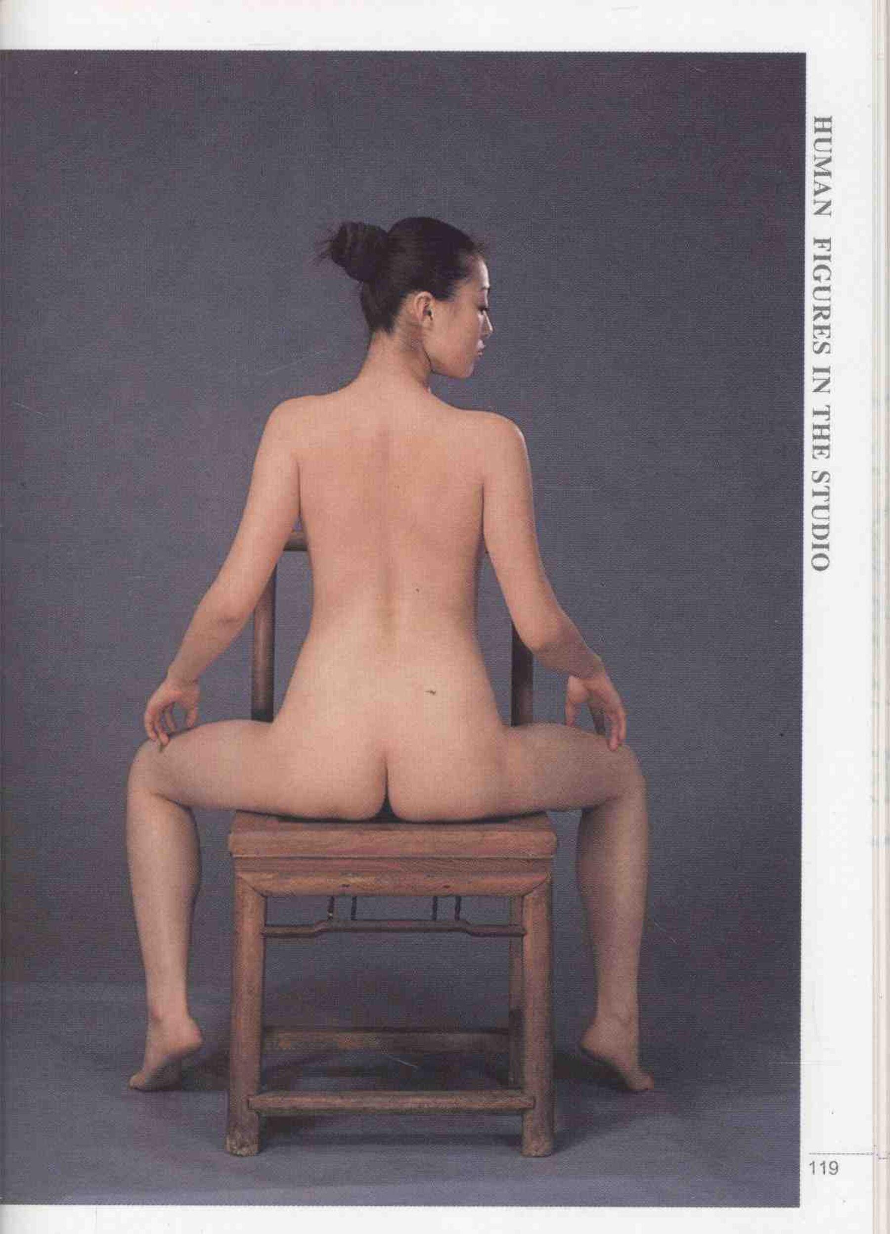 书籍扫描 实用人体模特摄影·坐姿篇(124)