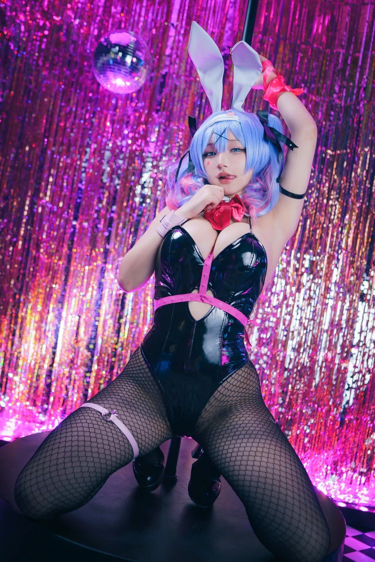 Takanashi Hanari - Miku Rabbit Hole