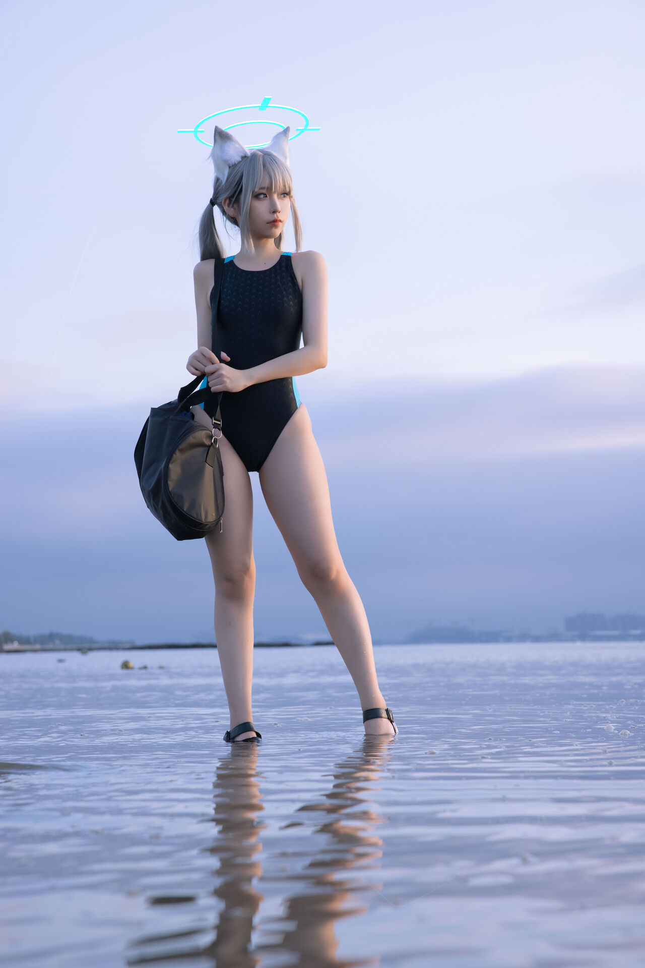 G44不会受伤 - Shiroko Sunaookami Swimsuit