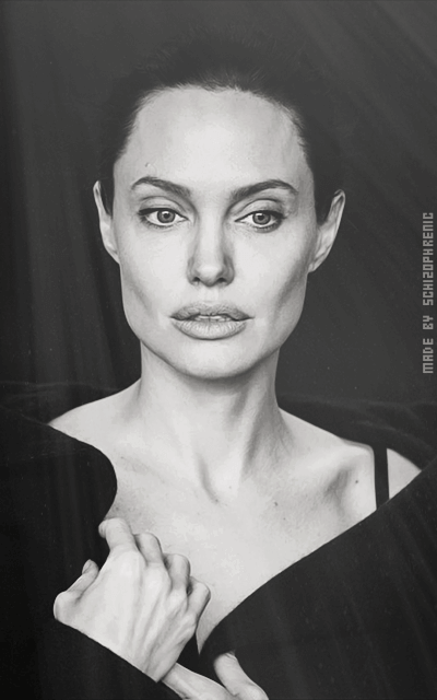 Angelina Jolie OlRNwGc6_o