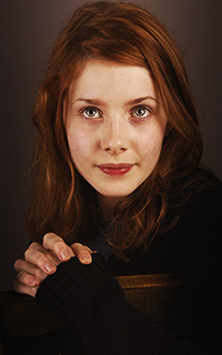 Rachel Hurd Wood RcQI0t2D_o