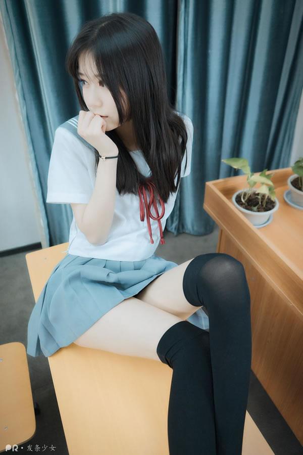 发条少女-尾随颜控少女大胆写真(17)