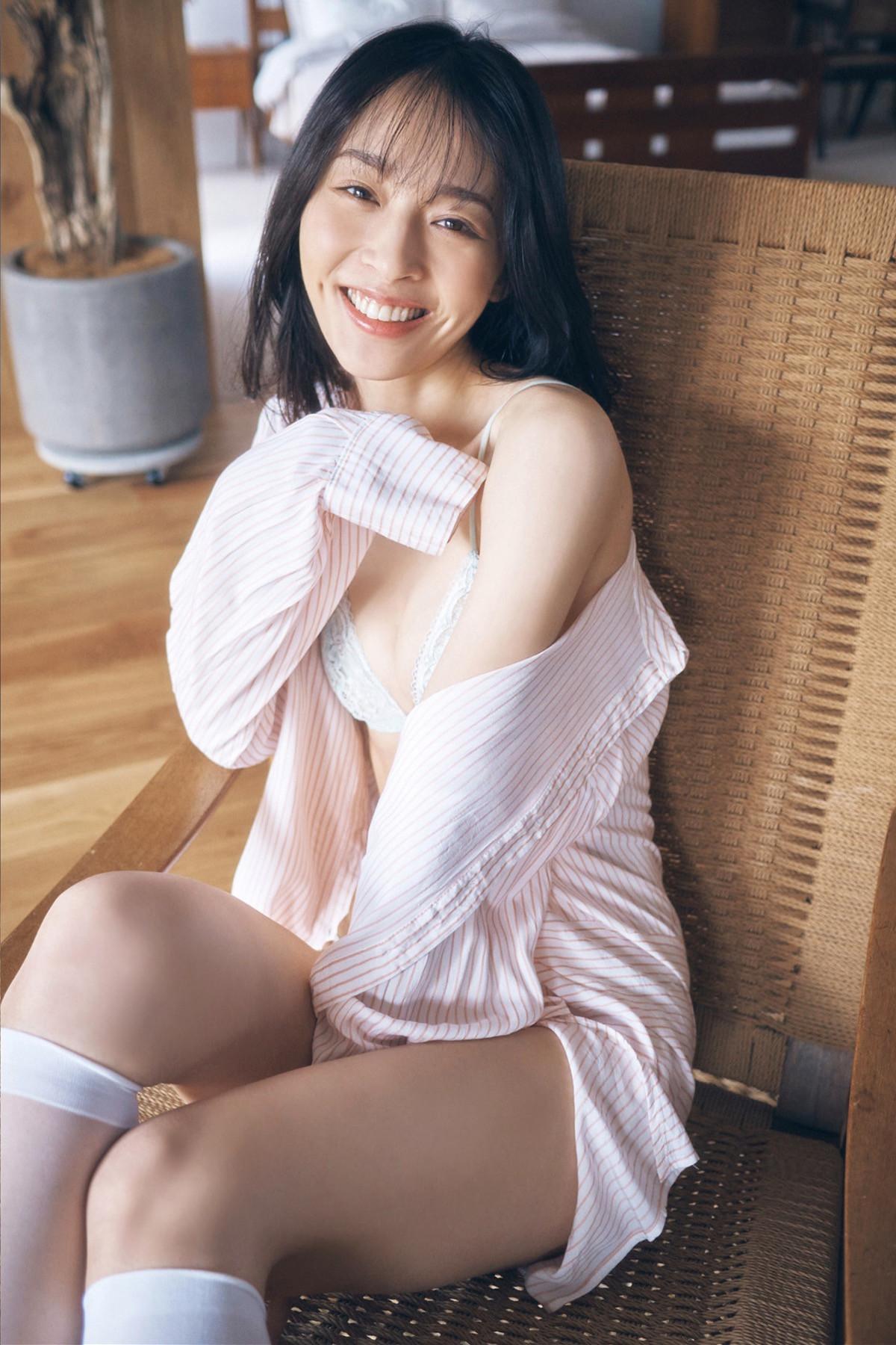 Misaki Jimbu 神部美咲, FLASHデジタル写真集 『ここだけの話 vol.1』 Set.01(3)