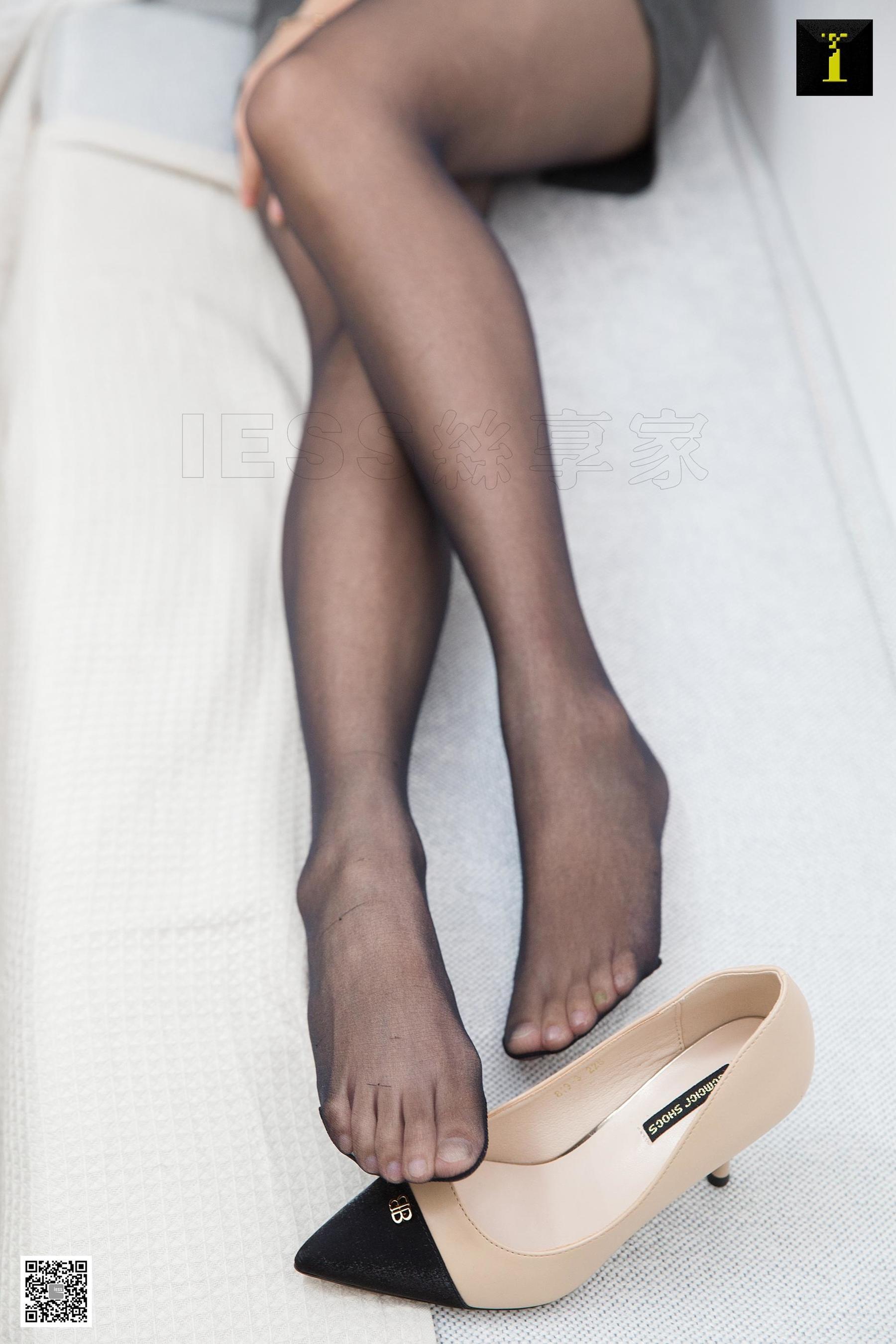 模特婉萍 《婉萍下班换袜》 [异思趣向IESS] 写真集(59)