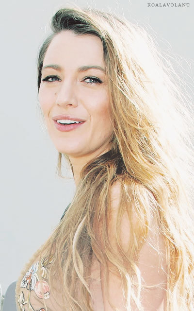 Blake Lively Avatars 200*320