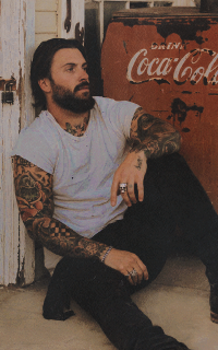 Levi Stocke YQNCESoG_o