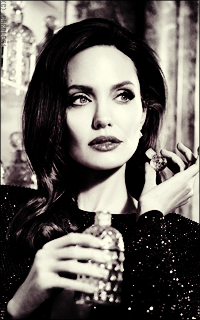 Angelina Jolie SgApeGfV_o