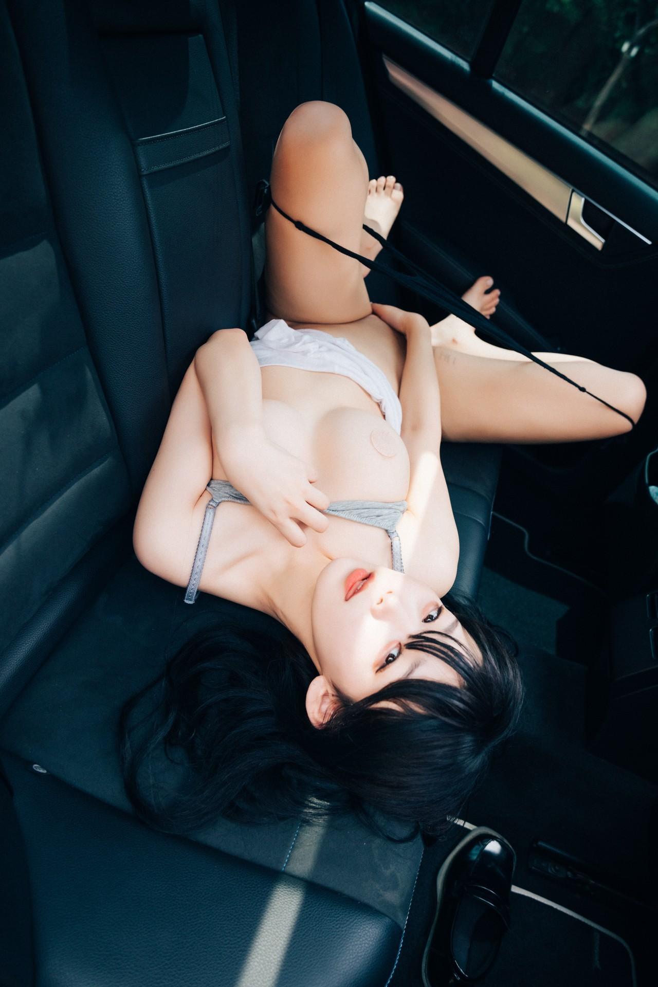 ZIA.Kwon 권지아, [Loozy] XXX Trip Set.01(67)