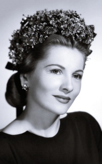 Joan Fontaine ZDYfsk3F_o