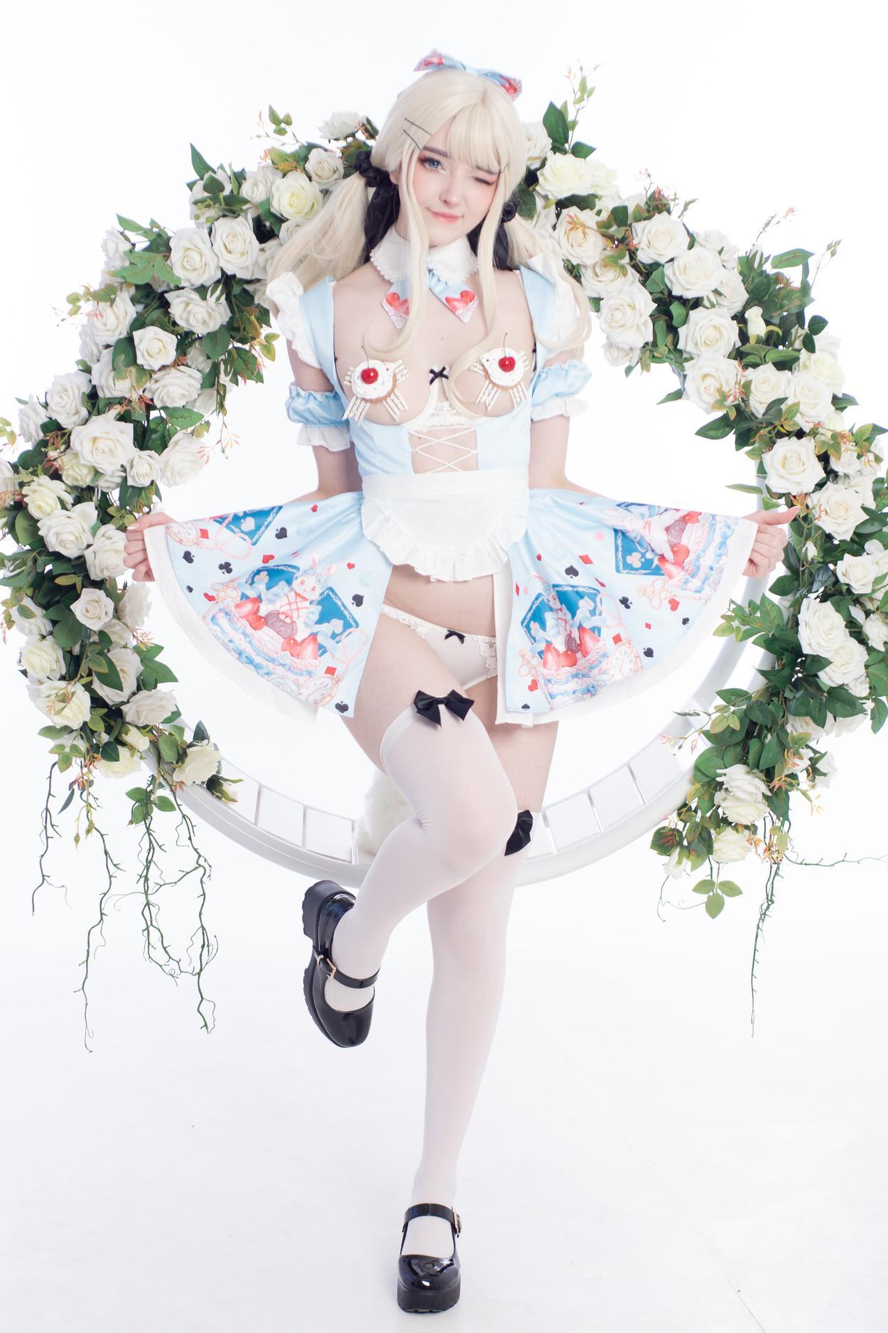 Cosplay Candy_Ball Alice in Easterland(9)