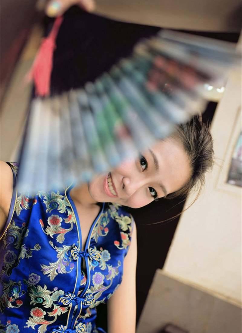 旗袍美女Winnie小雪户外艺术写真(20)