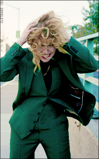 Natasha Lyonne PXTjoltp_o