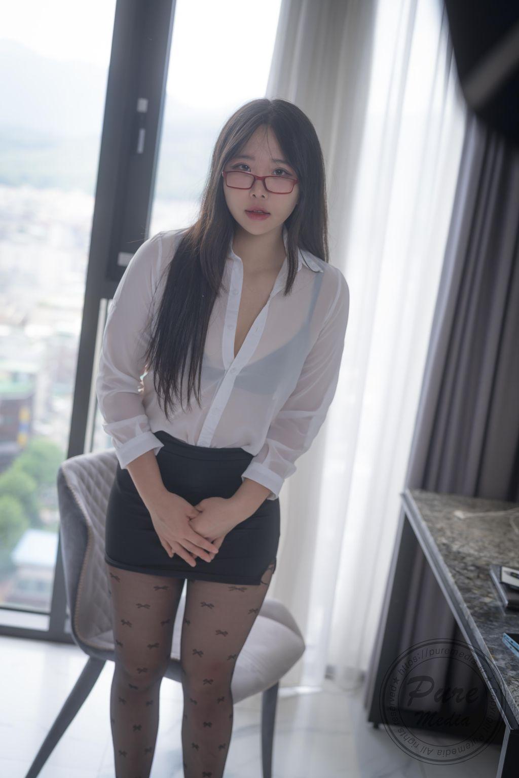 Pure Media Vol.252: SoU (소유): Basic Instinct & The Manager is Mine (123 photos)(56)