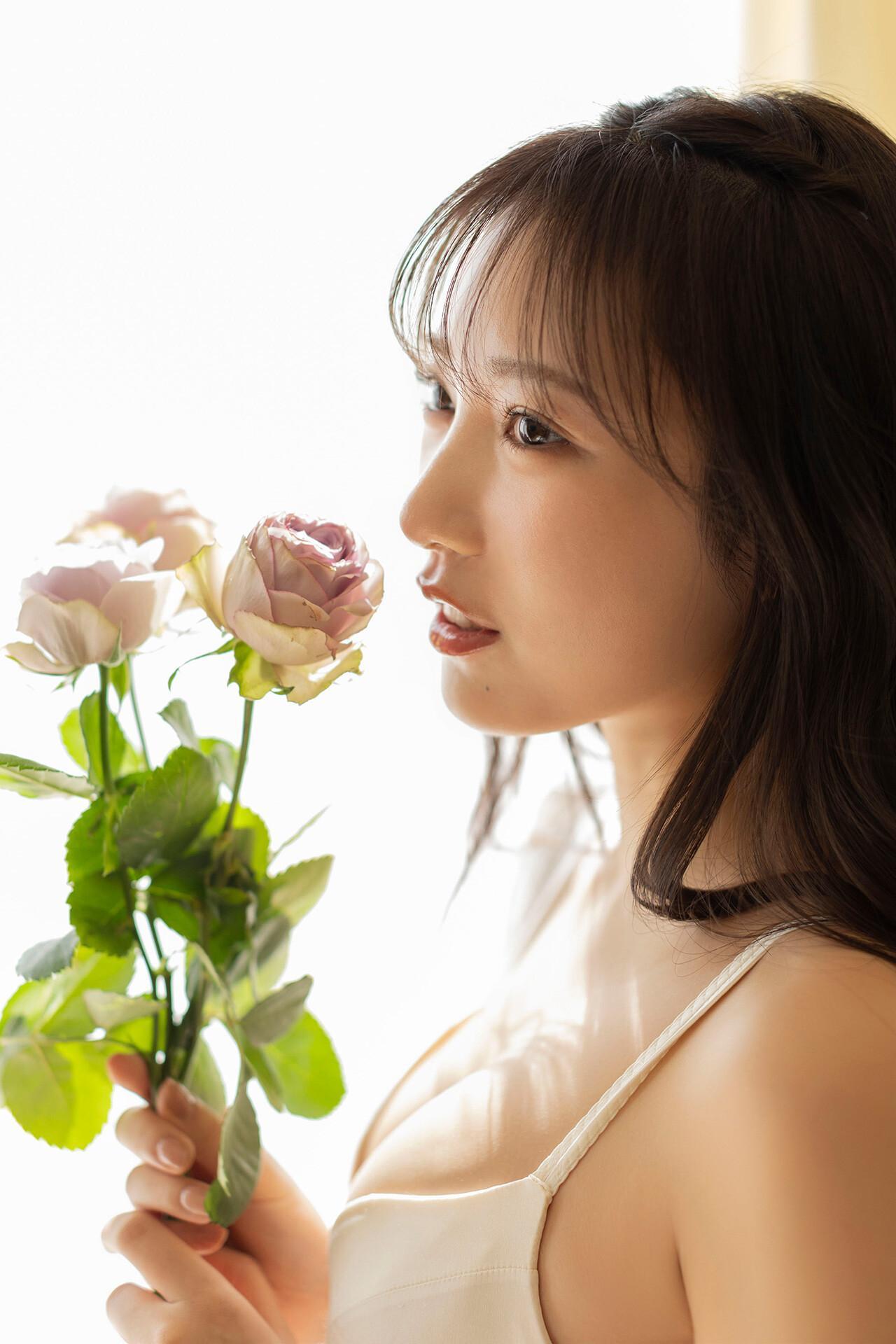 Sumire Yokono 横野すみれ, FLASHデジタル写真集 「どこ見てるの？」 Set.02(3)