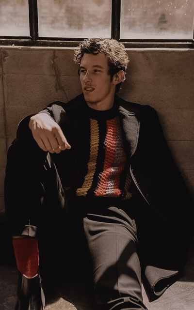 Callum Turner  Cuh3d2Ne_o