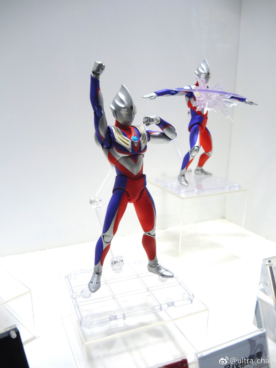 Ultraman Tiga (Multi Type) () HbJCw877_o