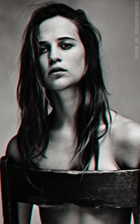 Alicia Vikander IkHMBwPh_o