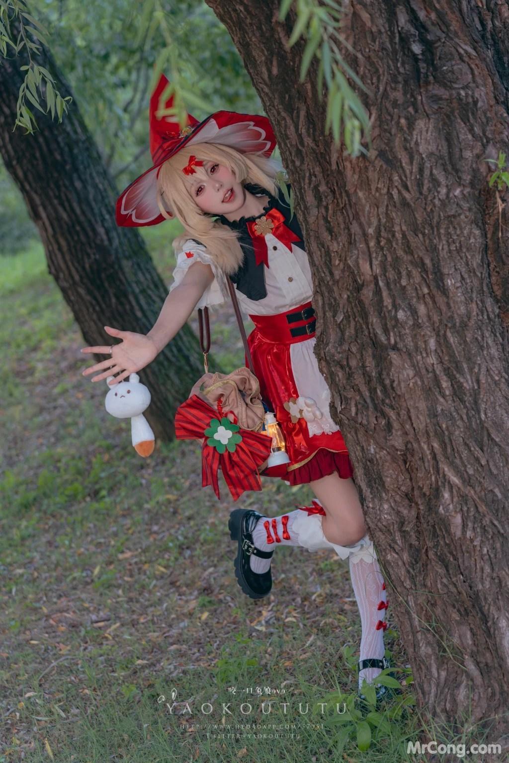 Coser@黏黏团子兔: 琪花星烛·可莉 可莉炸鱼舞 (66 photos )(3)