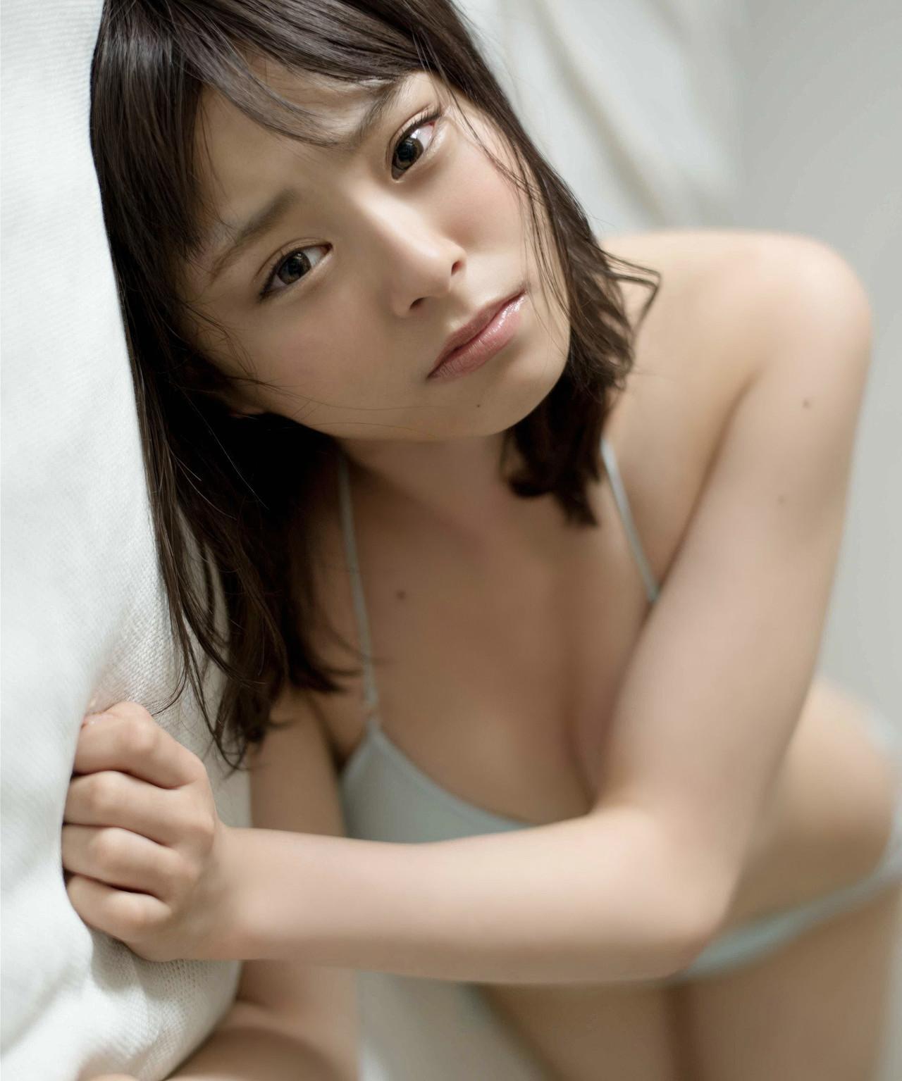 Rena Sato 佐藤麗奈, 週プレ Photo Book 「不思議の国のさとれな」 Set.01(21)