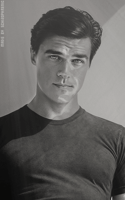 Finn Wittrock EBFDL8xB_o