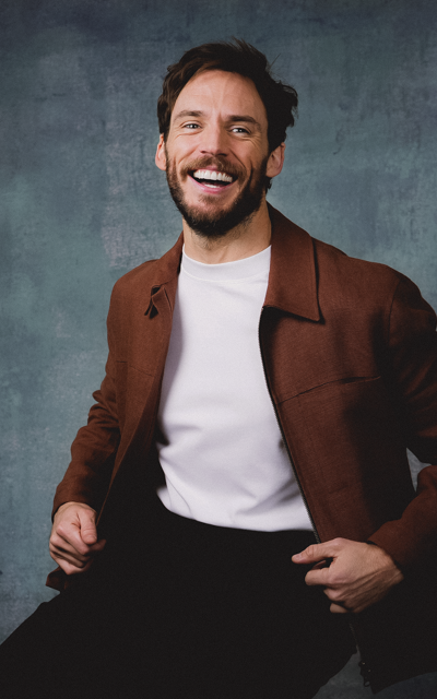 Sam Claflin - Page 2 Y6MQJRHa_o