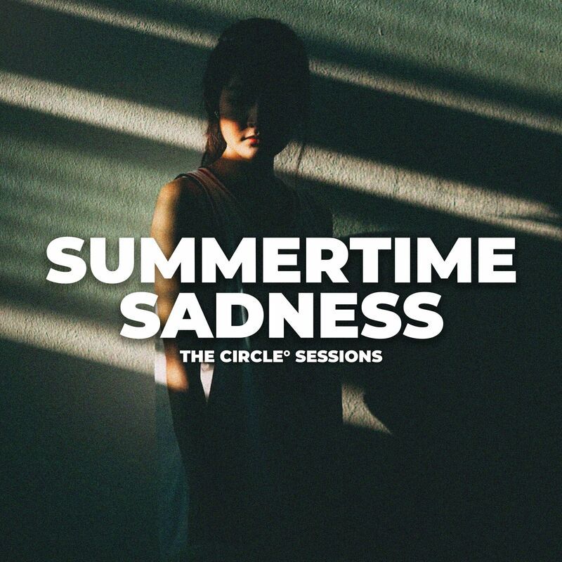 Музыкальные исполнители 2023. Summertime Sadness. Треки 2023. Summertime Sadness outfit.