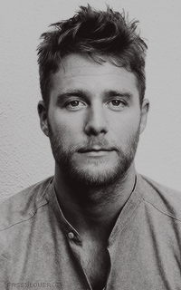 Jake McDorman - Page 2 DUxrDSzh_o