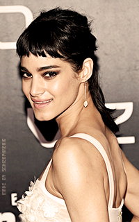 Sofia Boutella NYwQszW0_o