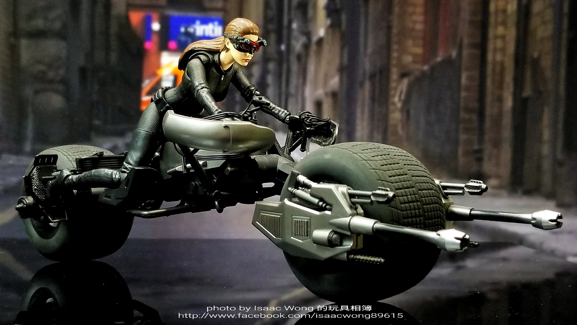 Catwoman - Batman The Dark Knigh rises - SH Figuarts (Bandai) FUuzJwqO_o