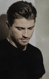 Garrett Hedlund VsBxb11X_o