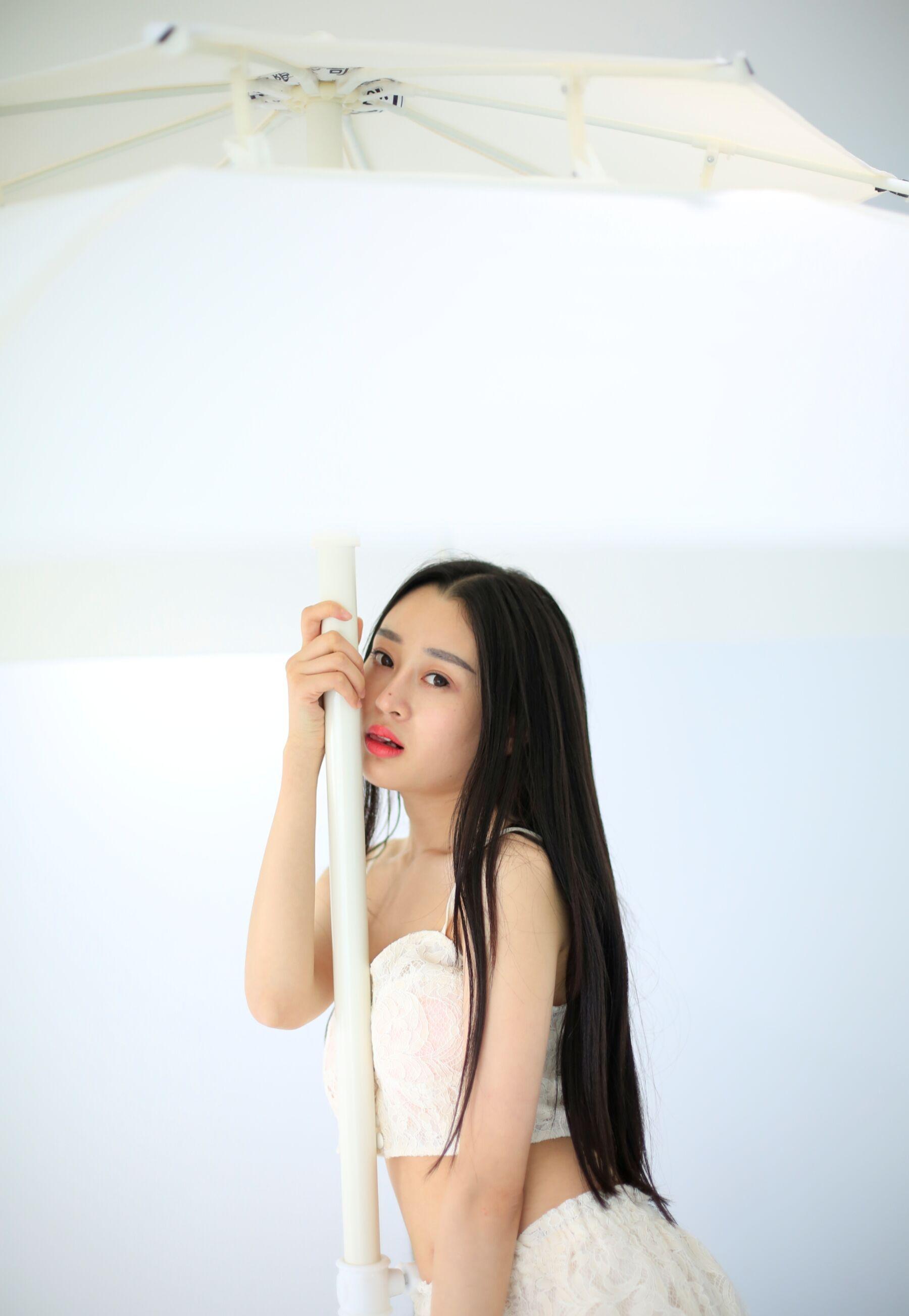 国模套图 素人私房流出(470)