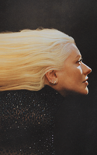1980 - Christina Aguilera AVIS2SE6_o