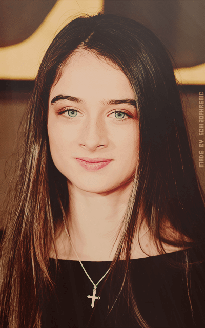 Raffey Cassidy U7UlUiOT_o