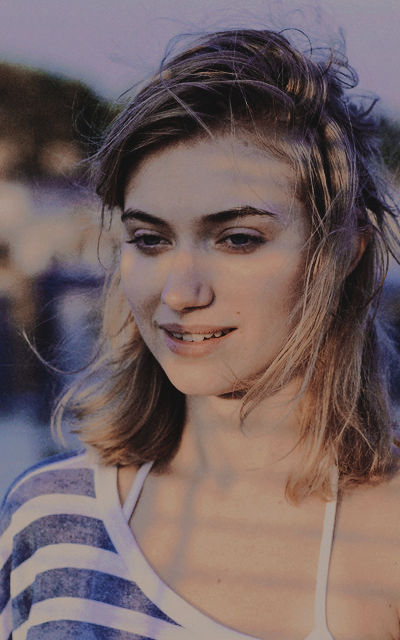 Imogen Poots GAsO7Crv_o